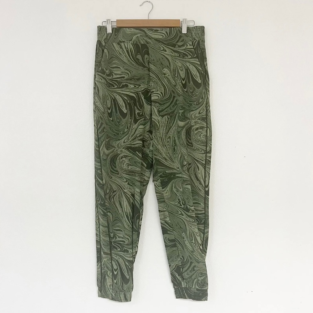 Athleta Brooklyn Jogger. Marble green. Wrinkle resistant, stretch fabric.